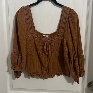 BROWN AMERICAN EAGLE BLOUSE